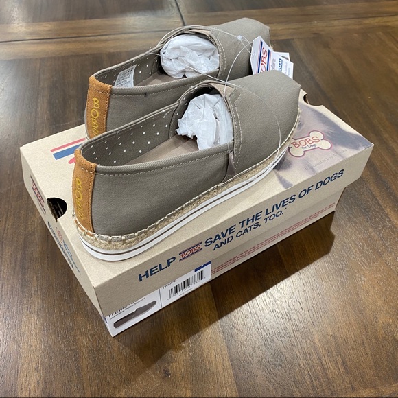 🔥 BOBS Skechers Breeze Memory Foam Canvas Loafers - Picture 7 of 7